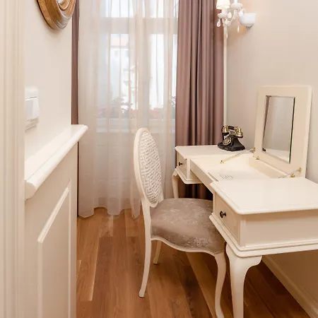 Piazza Heritage Hotel 4*