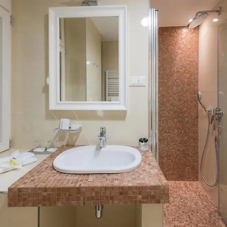 Отель Piazza Heritage 4*