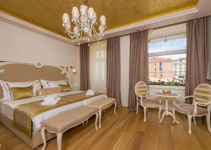 Piazza Heritage 4* Σπλιτ