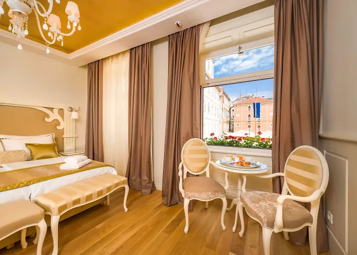 Hotel Piazza Heritage 4*