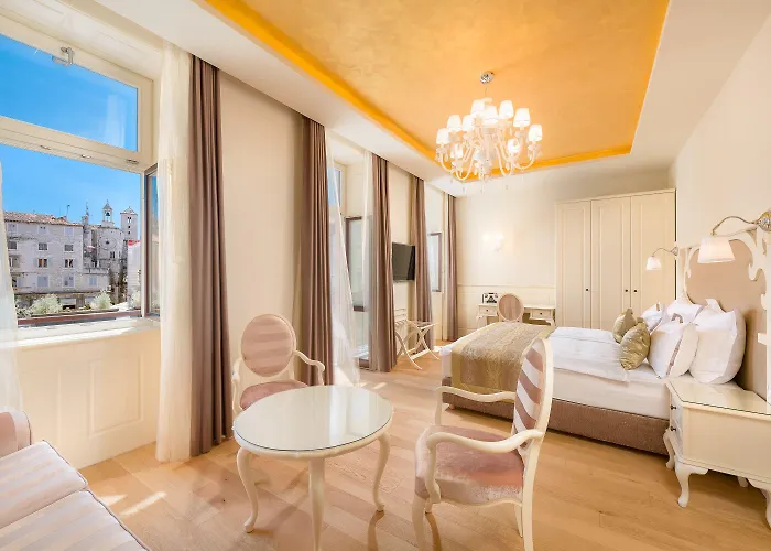 Hotel Piazza Heritage 4*