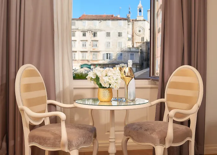 Piazza Heritage 4* Split