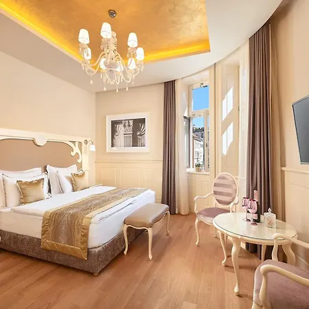 Piazza Heritage 4*