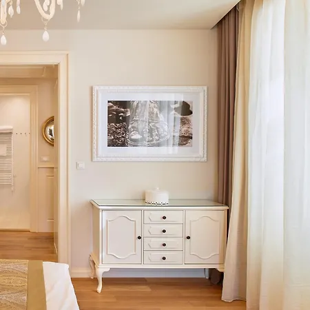 Hotel Piazza Heritage 4*
