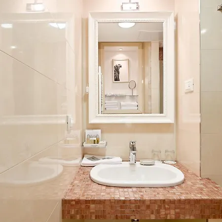 Hotel Piazza Heritage 4*