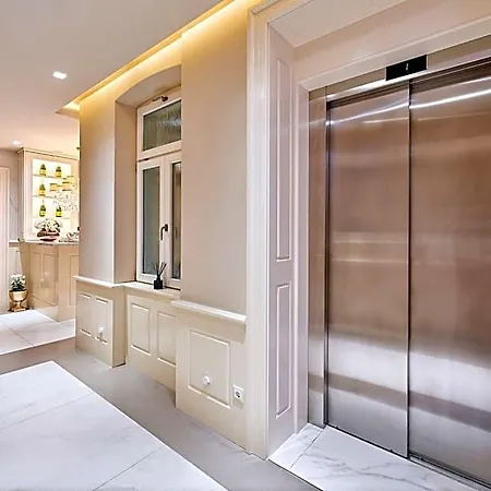 Hotel Piazza Heritage 4*