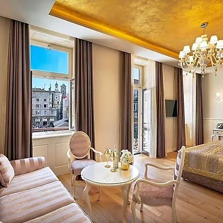 Piazza Heritage Hotel 4*