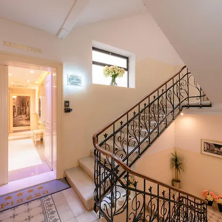 Piazza Heritage 4* Спліт