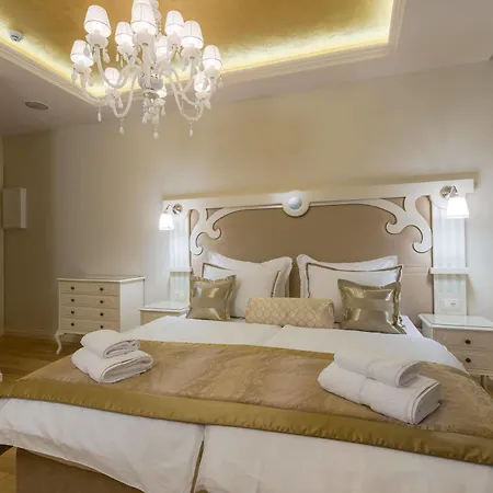 Otel Piazza Heritage 4*