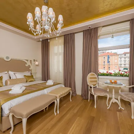 فندق Piazza Heritage