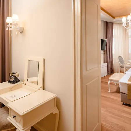 Piazza Heritage فندق سبليت