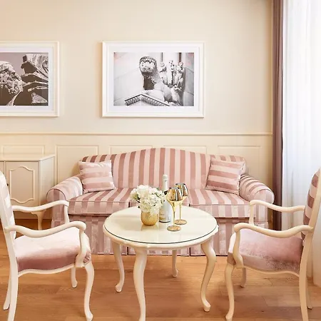 فندق Piazza Heritage