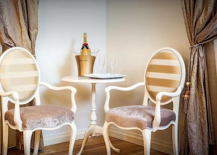 Piazza Heritage Hotel